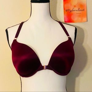 Victoria’s Secret front closure bra